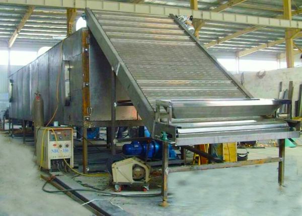 智能遠(yuǎn)紅外線(xiàn)電能烘干機(jī)